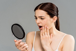 Helpful Tips to Improve Acne-Prone Skin