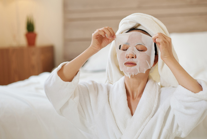 Unmasking the Truth: The Benefits and Drawbacks of Facial Masks - blog
